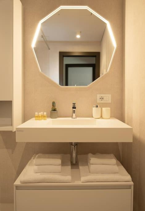 Cicerone Apartment แบร์กาโม ภายนอก รูปภาพ